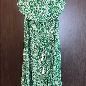 Aakaa Green and White Patterned Dress